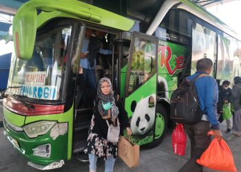 Jelang Libur Nataru, Terminal Seloaji Mulai Dipadati Pemudik