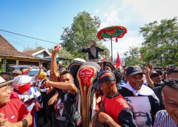 Ratusan Warga Ponorogo Antusias Sambut Istri Capres Ganjar Pranowo