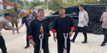 Monumen Reog Raksasa Tarik Perhatian Istana